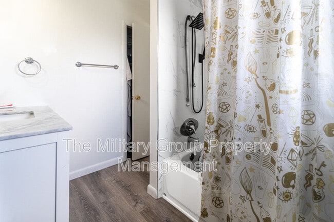 Building Photo - 4814 Kingsmeadow Ln
