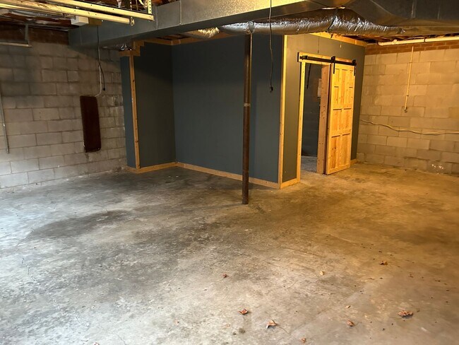 Building Photo - 716 Bluffridge Trail