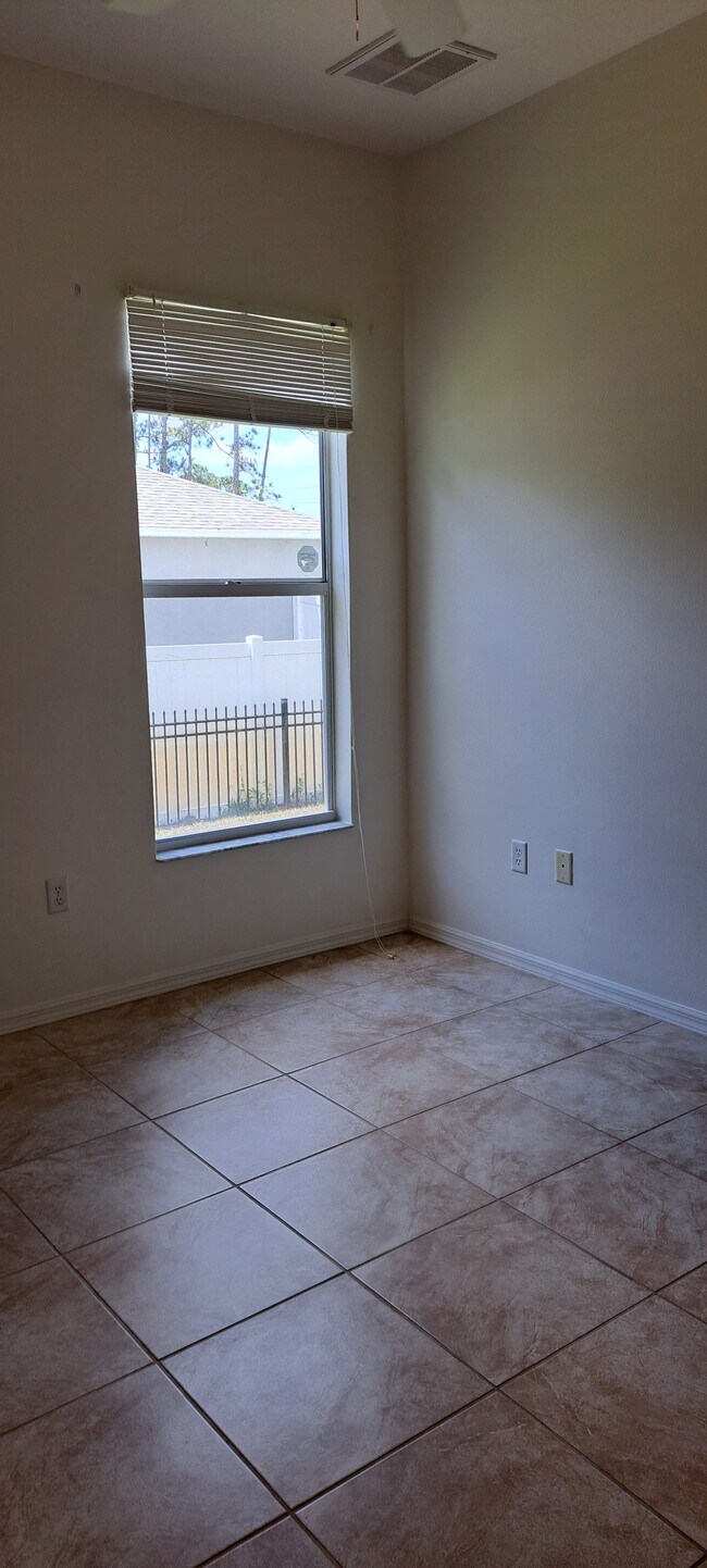 Building Photo - 1117 Sexton Rd SW