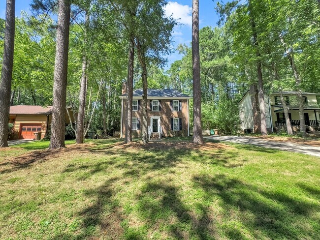 Building Photo - 312 Trappers Run Dr