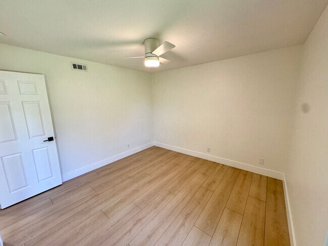 Building Photo - Luxury Living Redefined – Fully Renovated & Move-In Ready!