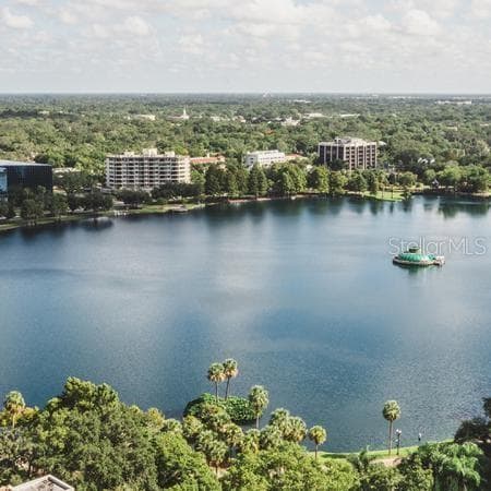 Building Photo - 125 E Pine St