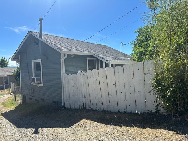 Building Photo - Terrace2121