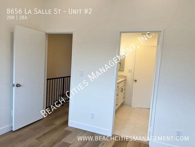 Building Photo - 8656 La Salle St