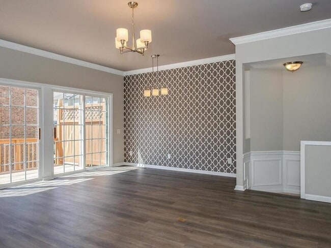 Building Photo - 14930 Ballantyne Village Way