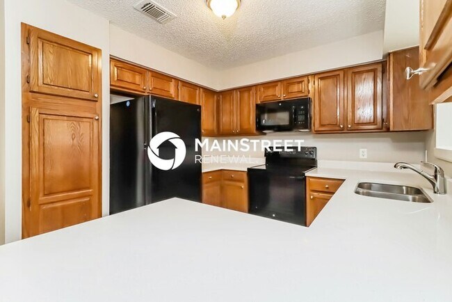 Building Photo - 3 Bedroom Pet-Friendly Home in Mansfield, TX with Main Street Renewal