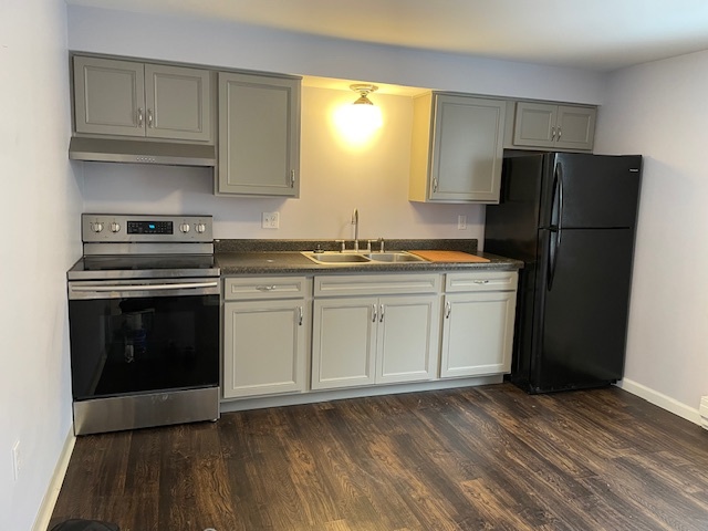 Kitchen 11'10" wide x 11'9" long - 264 Lutz Rd