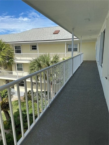 Building Photo - 1441 Ocean Dr