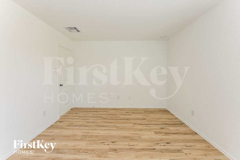 Building Photo - 8814 Bar Hbr Dr