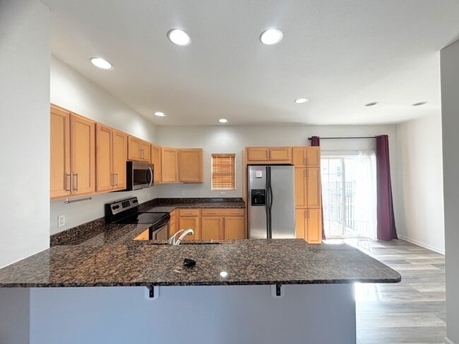 Building Photo - 2122 High St