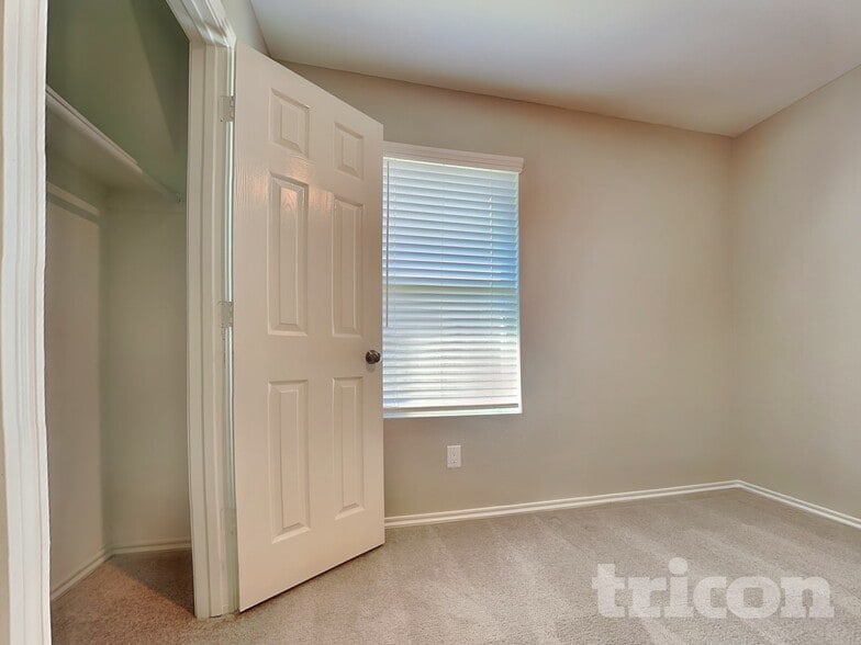 Building Photo - 17552 Rosewood Manor Ln