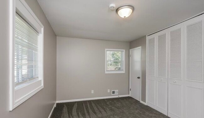 Building Photo - 4609 Glenna Way