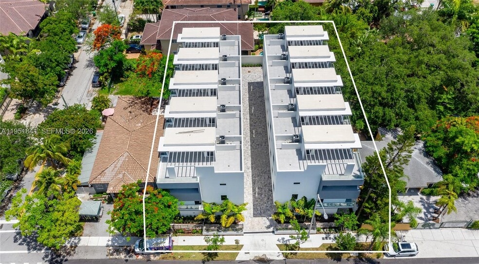 Building Photo - 3264 Bird Ave