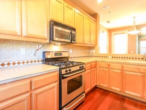 Building Photo - 7935 Kipling Cir