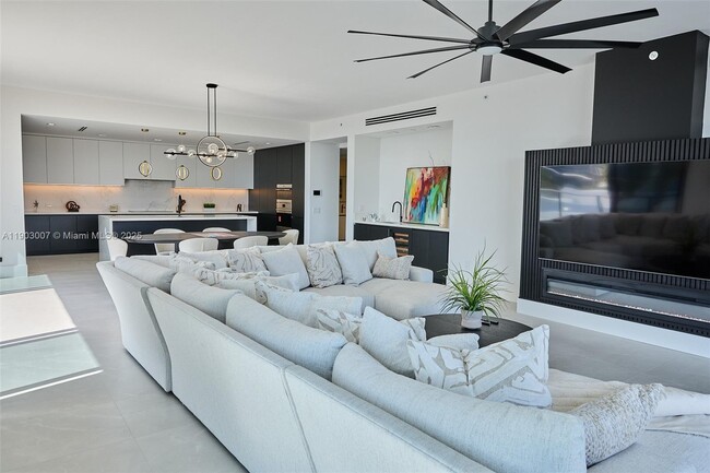 Building Photo - 160 Isle of Venice Dr