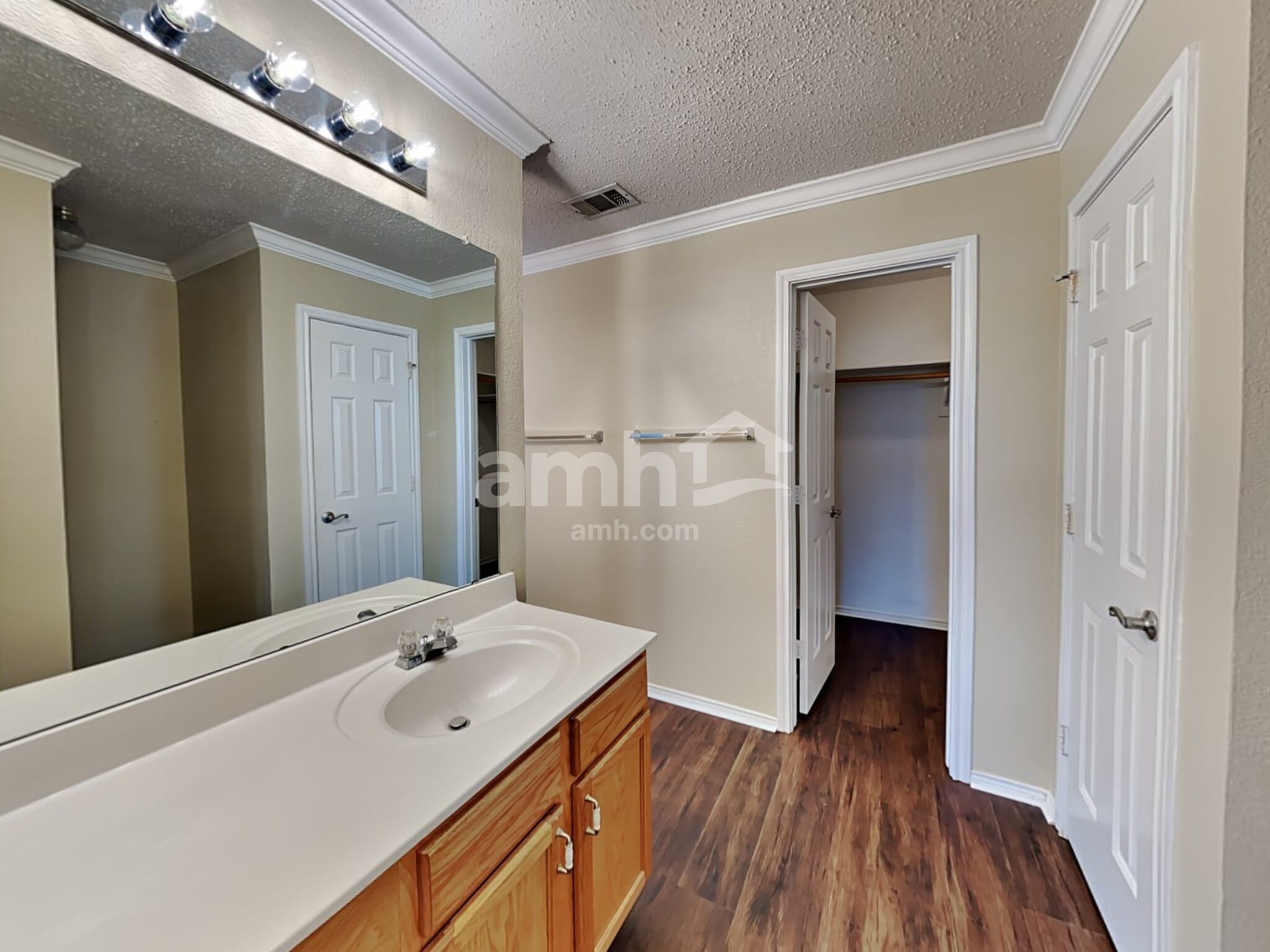 Building Photo - 8605 Arcadia Park Dr