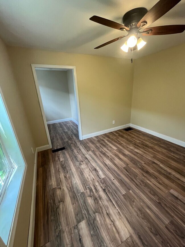 Building Photo - 59 Broome St