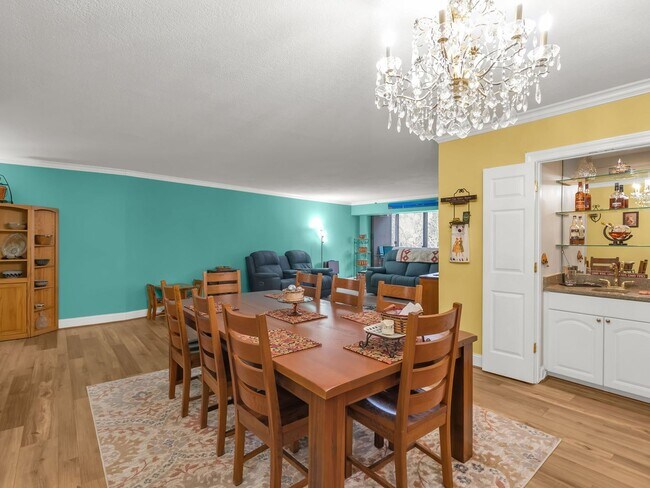 Building Photo - Have It All in Crystal City: Spacious, Stylish & Steps From Everything!