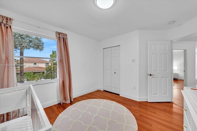 Building Photo - 773 SW 120th Ave