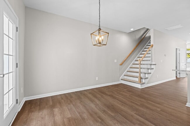 Building Photo - 214 N Guthrie Ave