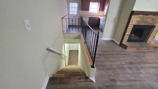 Building Photo - 1170 Kings Mill Run N