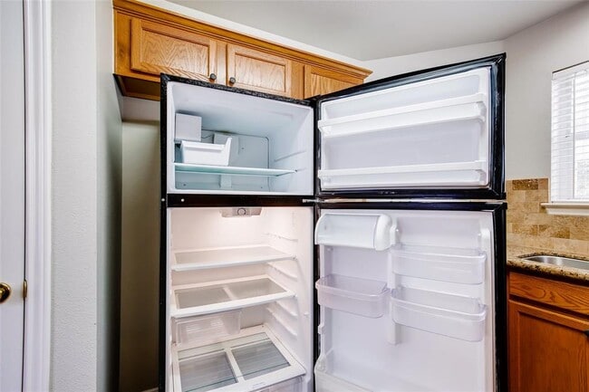 Building Photo - 1709 Shire St