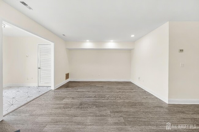 Building Photo - 163 Hidden Hollow Ct