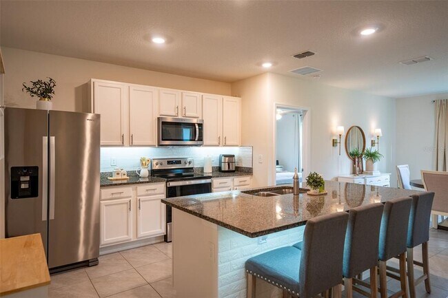 Building Photo - 5230 Bracks Landing Dr