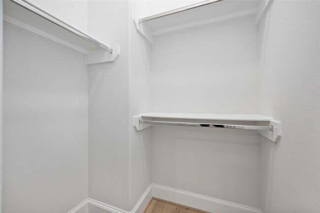 Building Photo - 10919 Grove Tree Ln