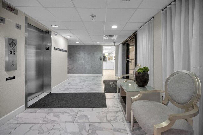 Building Photo - 8 Belleview Blvd