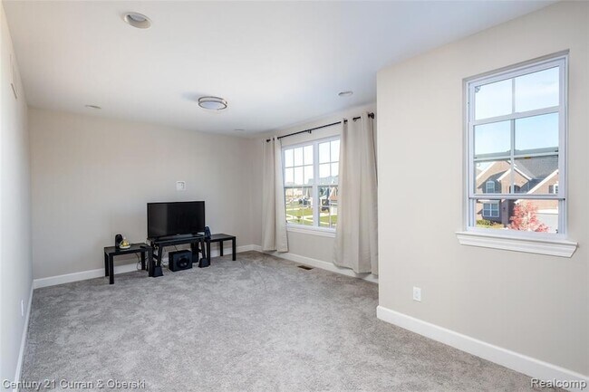 Building Photo - 47749 Fieldstone Dr