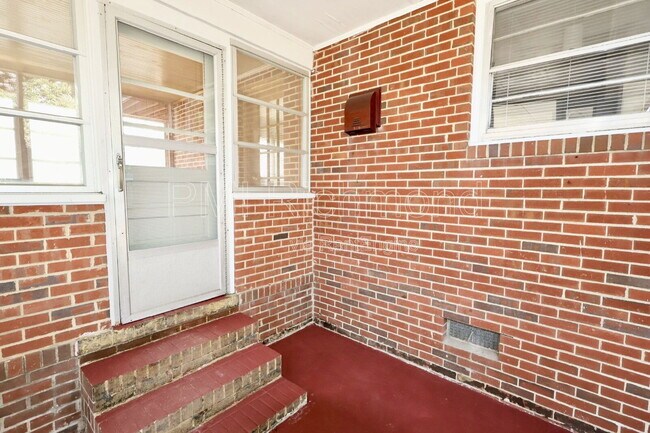 Building Photo - 4038 Old Church Rd