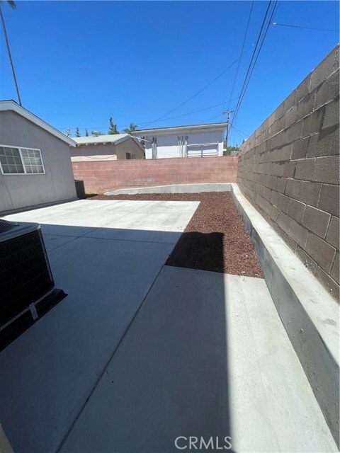 Building Photo - 17102 Witzman Dr