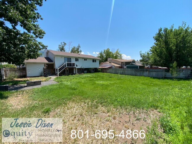 Building Photo - 2687 N 1450 E