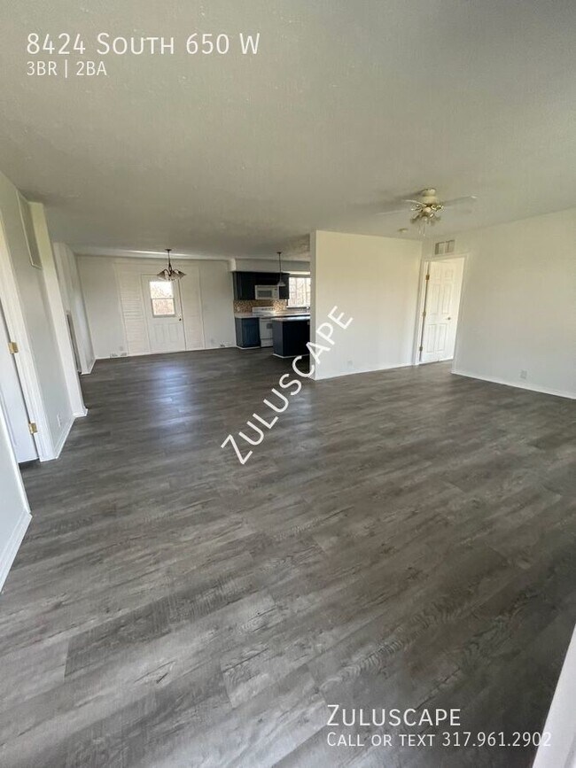 Building Photo - Half Off First Month Rent! 8424 s. 650W / ...