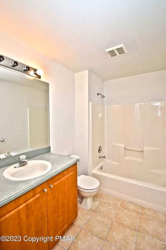 Building Photo - 106 Bethpage Terrace