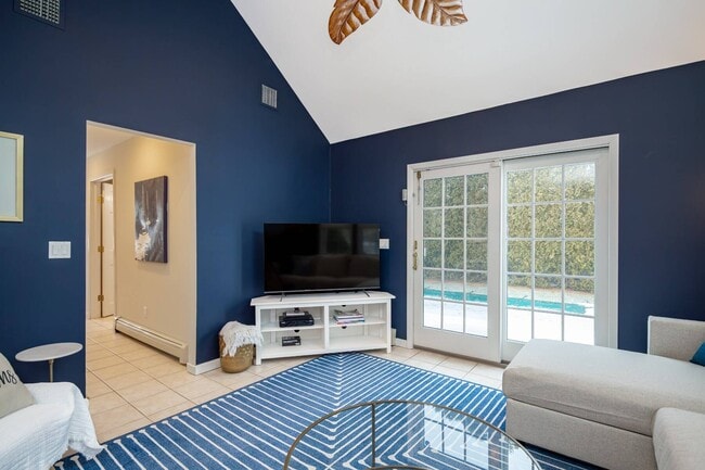 Building Photo - 27 Tanners Neck Ln