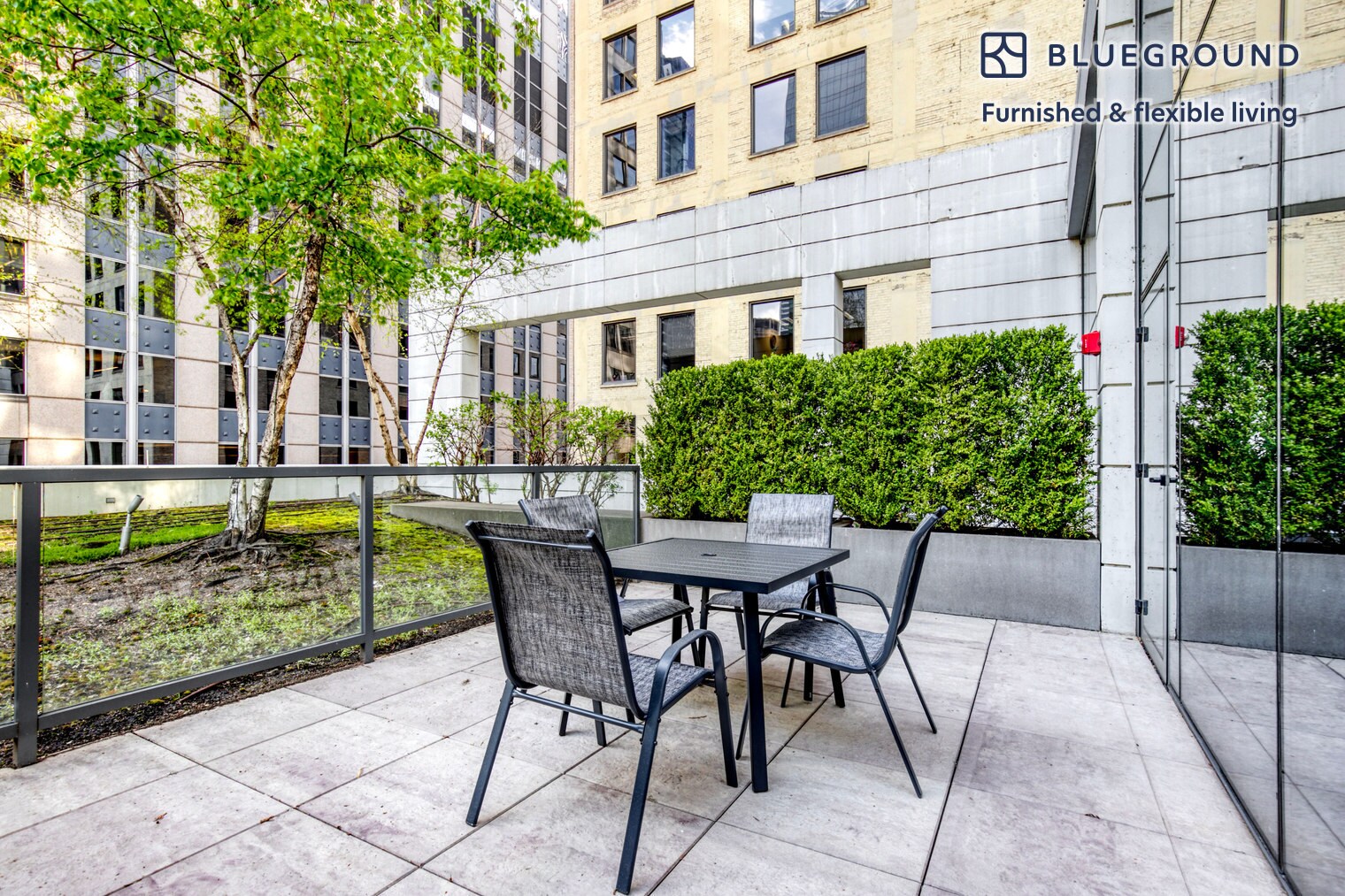 Building Photo - 210 N Wells St