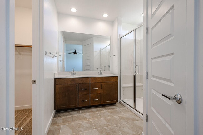 Building Photo - 2071 W Bramble Berry Ln