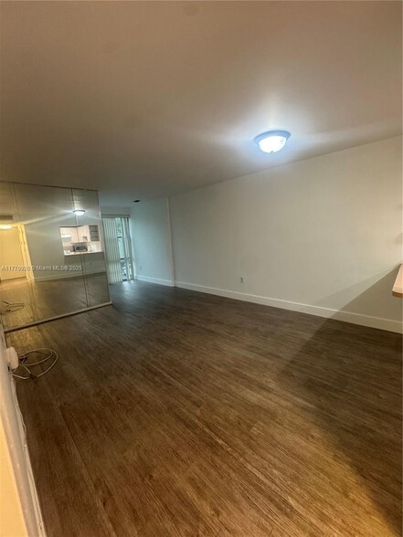 Building Photo - 17570 Atlantic Blvd