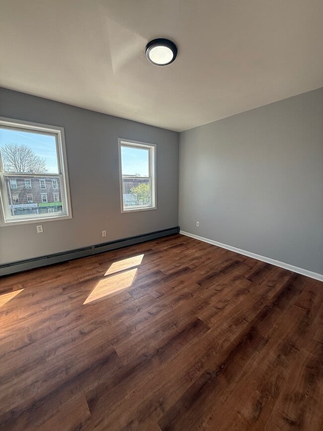 Building Photo - 232 Broadway