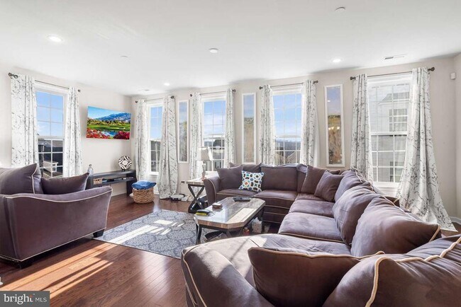 Building Photo - 101B Jay Alley