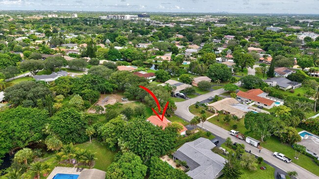 Building Photo - 10251 NW 39th Ct