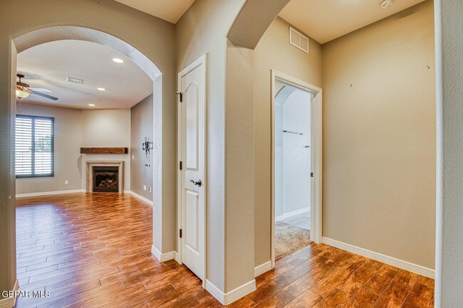 Building Photo - 14509 Holly Springs