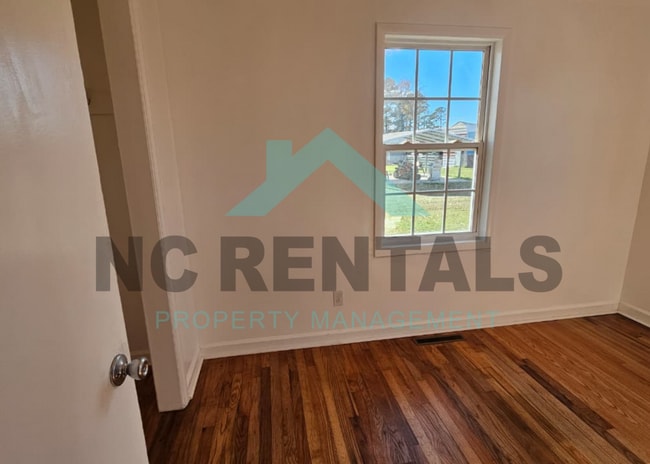 Building Photo - 252 Westbrook Ave