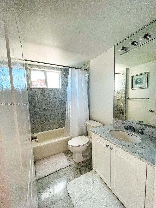 Building Photo - 2501 Douglas Rd