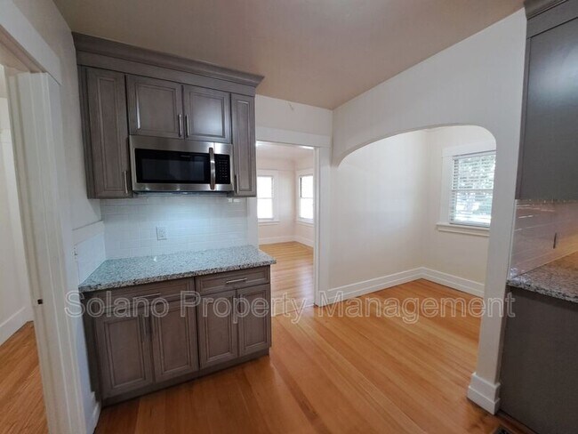 Building Photo - 1938 3rd St