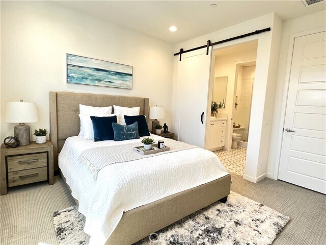 Building Photo - 45 Sanctuary Ln