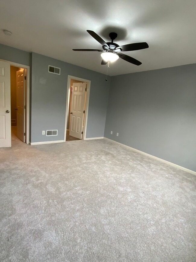 Building Photo - 282 Steepbank Road