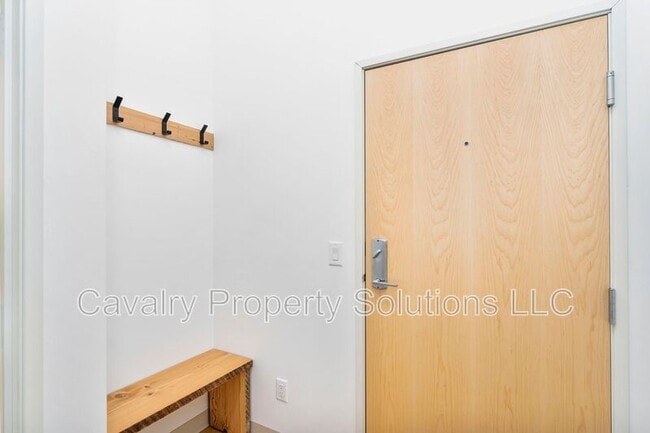 Building Photo - 1831 W Michigan St